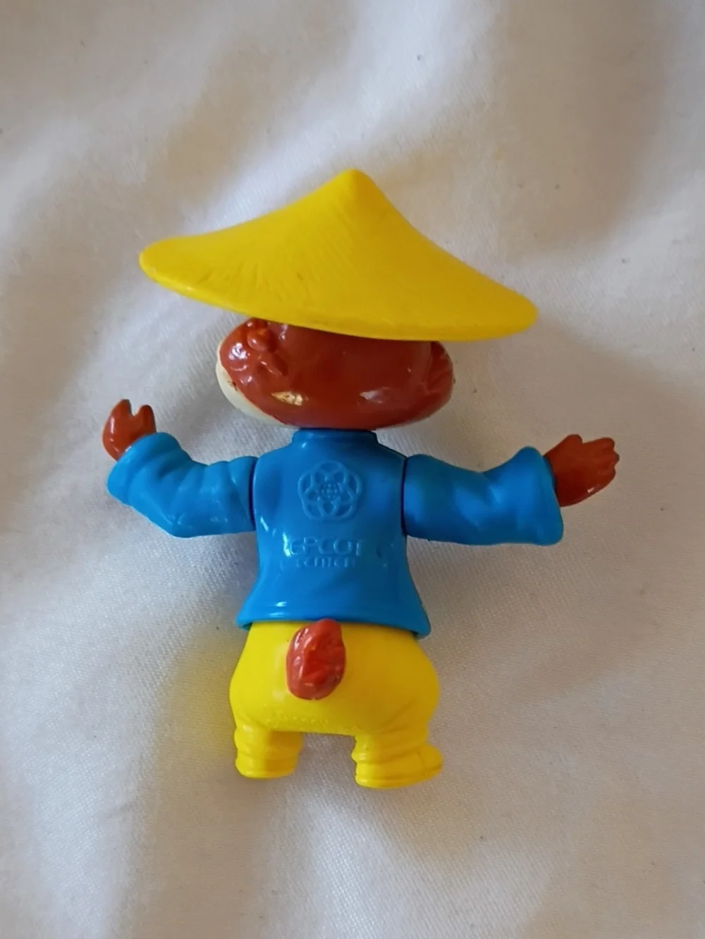 EUC Vintage Chip n Dale Disney Epcot Center Chinese Costume Set Of 3